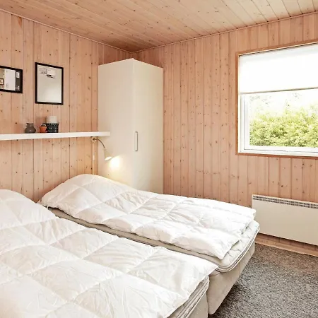 Dom wakacyjny Holiday Home Humble VII *